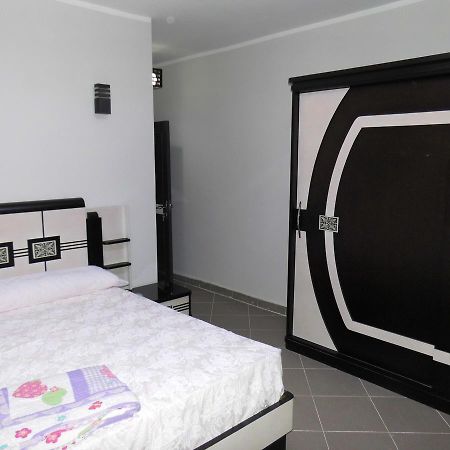Three-Bedroom Apartment At Louly Beach Resort Ain Sukhna Eksteriør billede