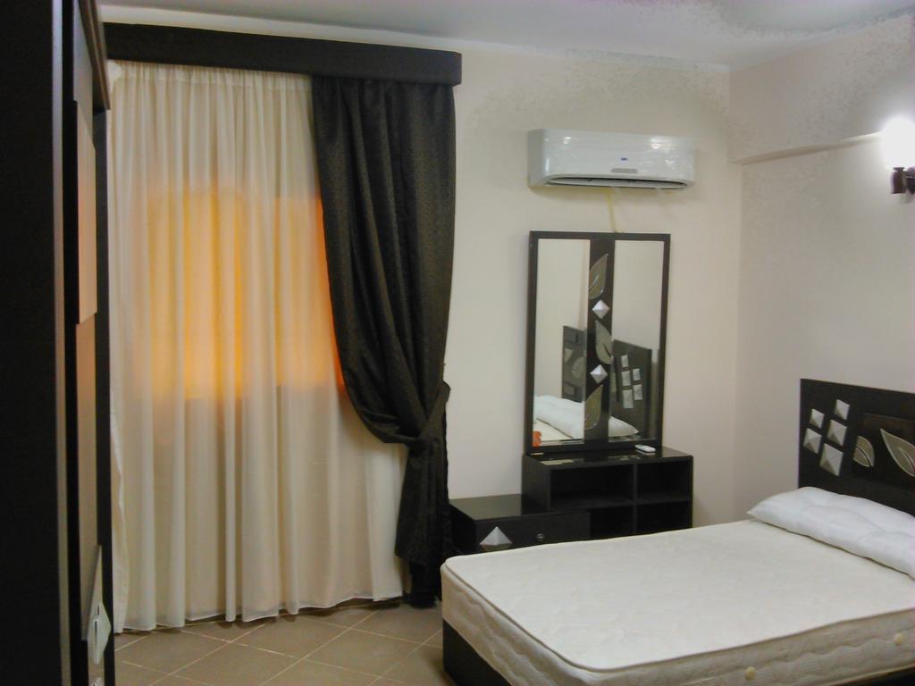 Three-Bedroom Apartment At Louly Beach Resort Ain Sukhna Værelse billede