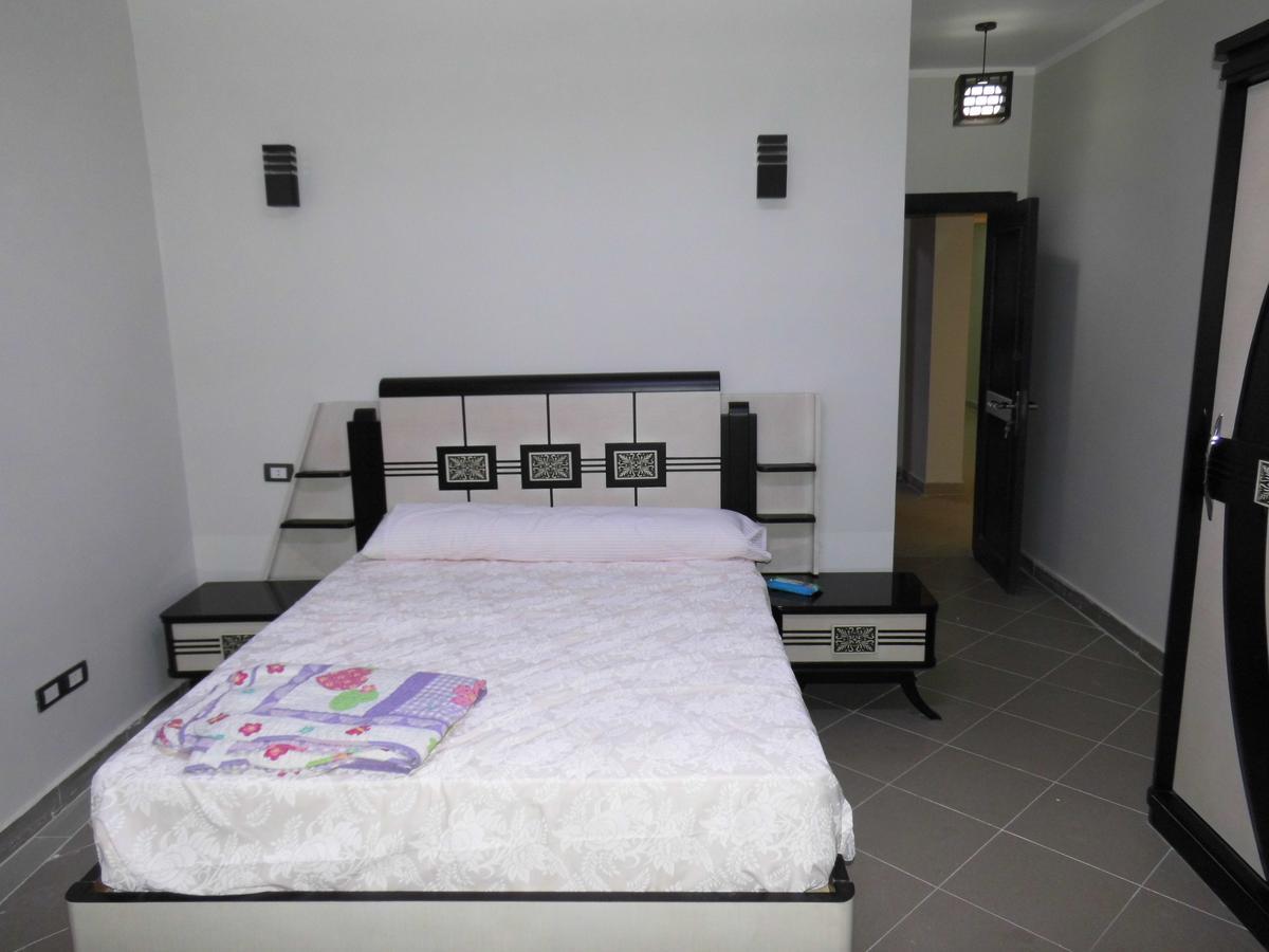 Three-Bedroom Apartment At Louly Beach Resort Ain Sukhna Eksteriør billede